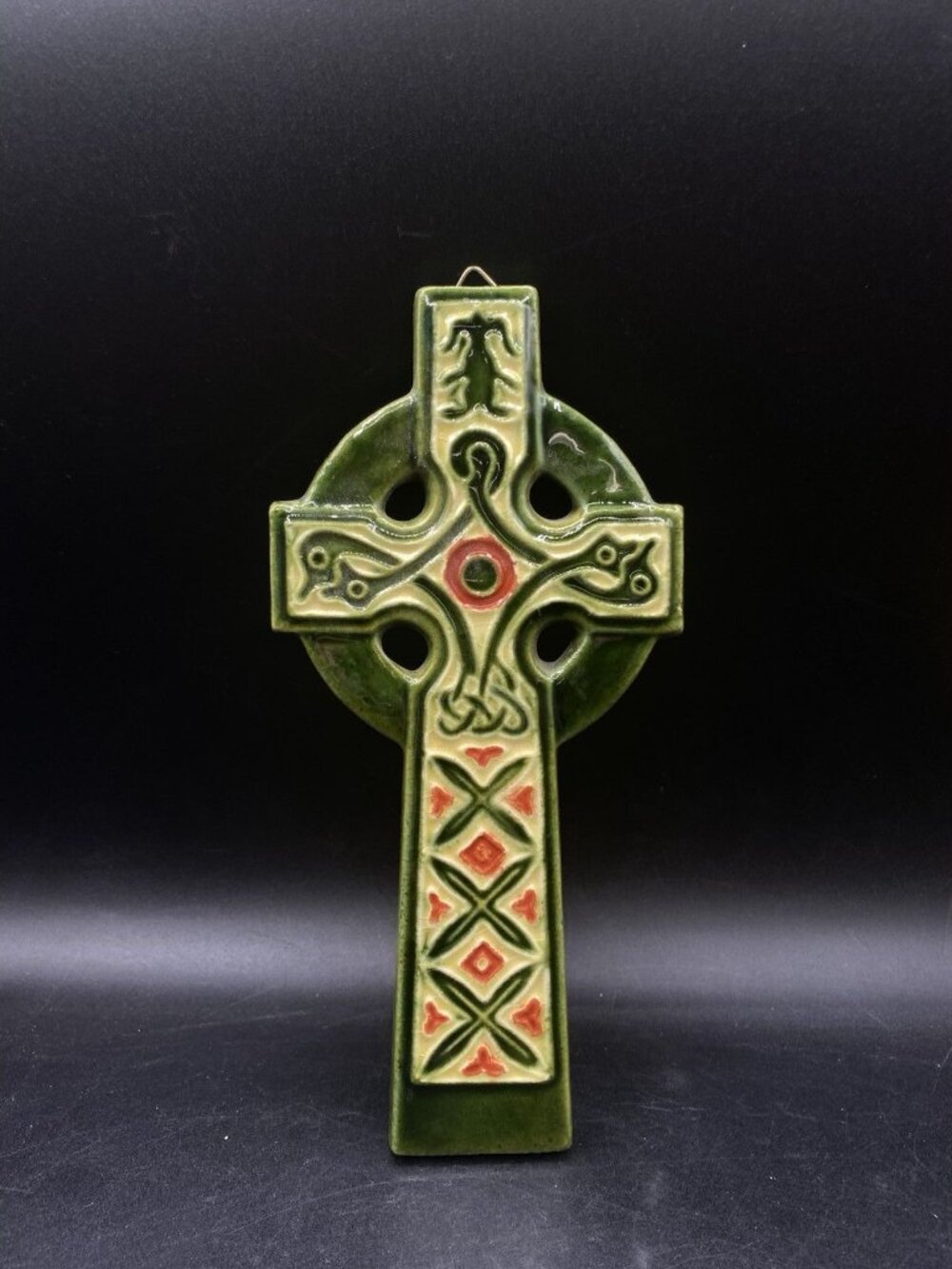 Irish Celtic Cross Clara Crafts Red & Green Ceramic 8.5” - Picture 2 of 9